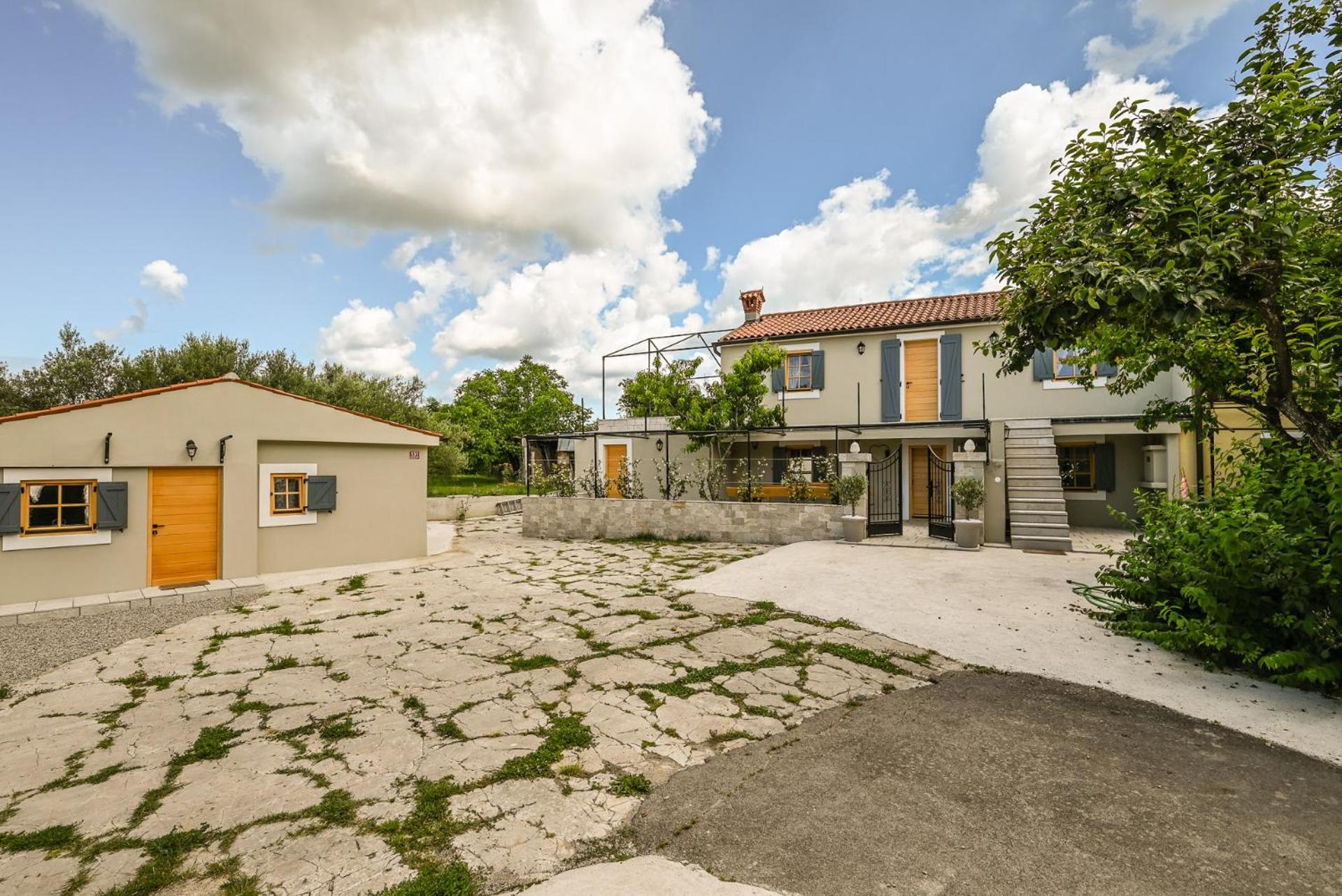 Medanni - Boutique House In Nature With Pool Izola Zewnętrze zdjęcie